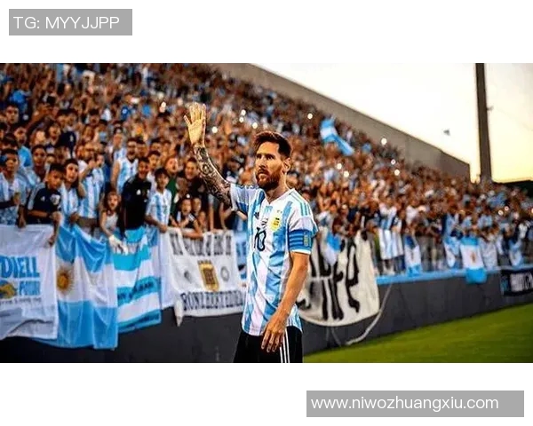 梅西加盟曼城引发球迷热议，传奇之路还将继续吗？