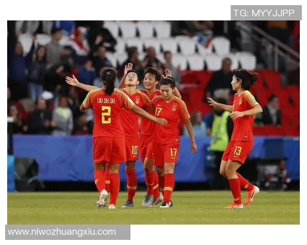 女足中国迎战中国香港力争胜利展现实力与团结精神 女足中国迎战中国香港力争胜利展现实力与团结精神