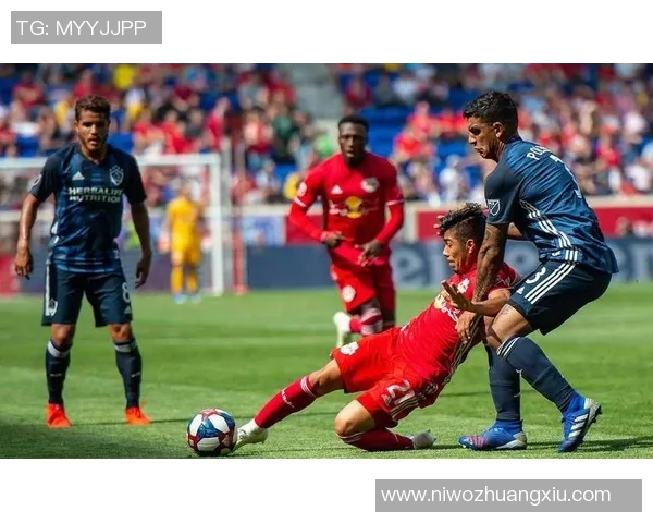 休斯敦迪纳摩与堪萨斯竞技的激烈对决引发球迷热情高涨 休斯敦迪纳摩与堪萨斯竞技的激烈对决引发球迷热情高涨